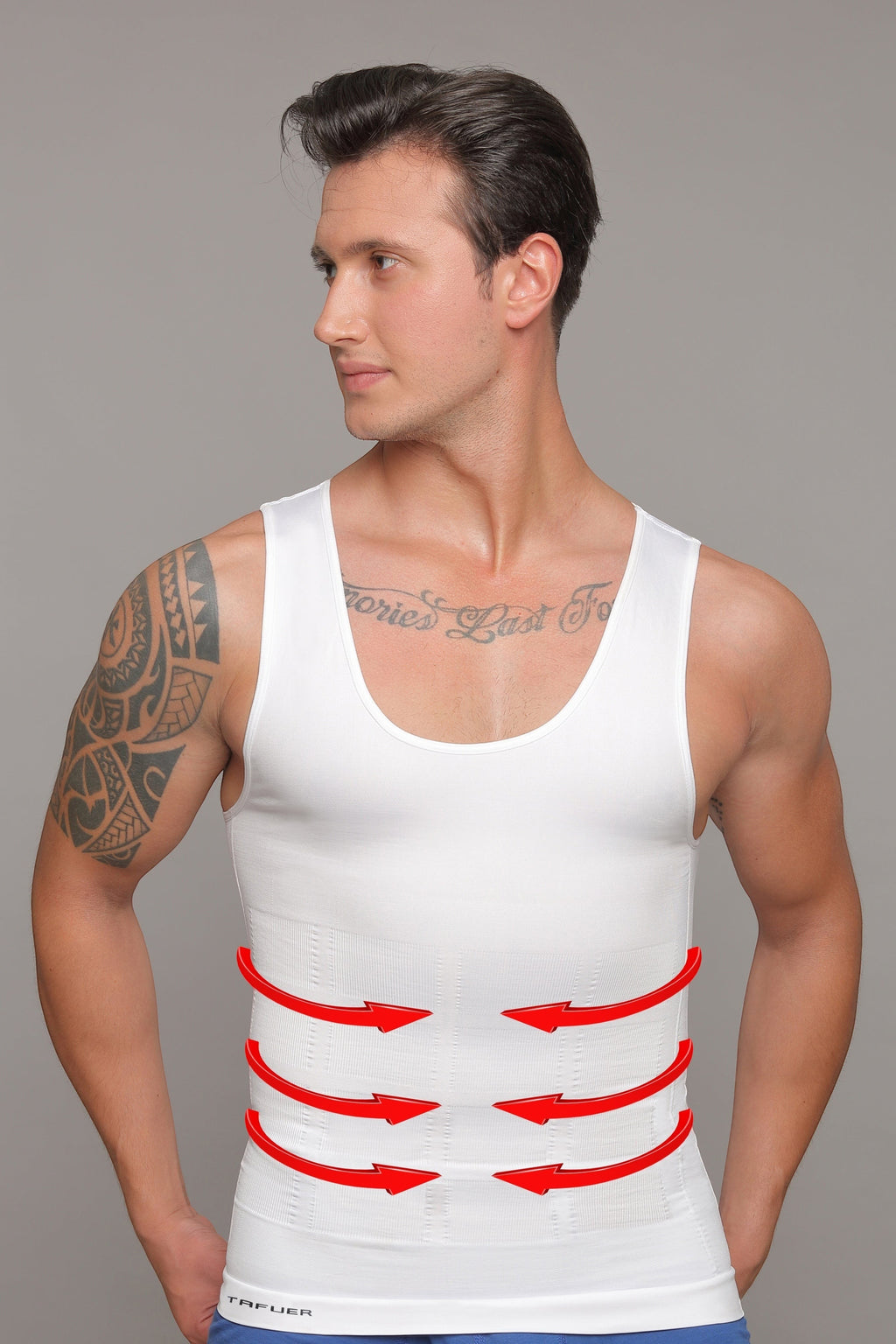 TAFUER Webwinkel men's white seamless compression tank top for a slimmer silhouette. Made of polyamide and elastane.